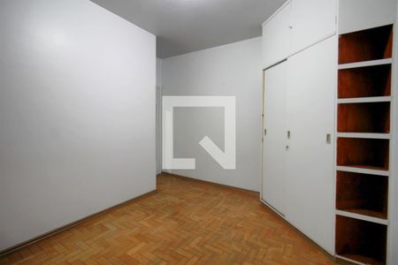 Quarto 1 de apartamento para alugar com 3 quartos, 127m² em Santa Efigênia, Belo Horizonte