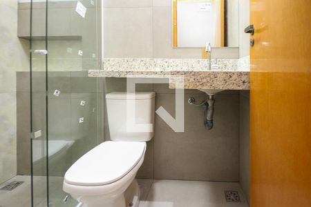 Banheiro de apartamento para alugar com 1 quarto, 26m² em Jardim Vila Formosa, São Paulo