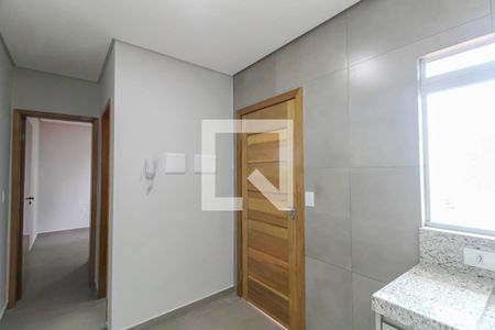 Sala / Cozinha de apartamento para alugar com 1 quarto, 26m² em Jardim Vila Formosa, São Paulo