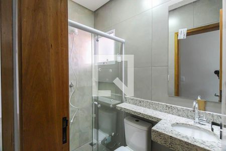 Banheiro de apartamento para alugar com 1 quarto, 26m² em Jardim Vila Formosa, São Paulo