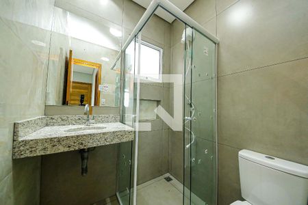 Banheiro de apartamento para alugar com 1 quarto, 28m² em Jardim Vila Formosa, São Paulo