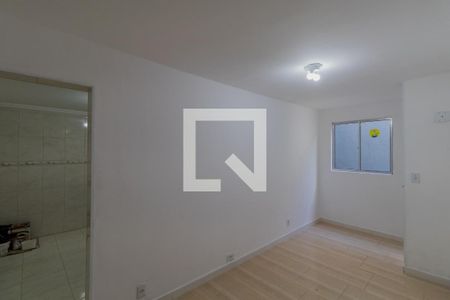 Sala de casa para alugar com 2 quartos, 55m² em Parque Boturussu, São Paulo