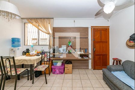 Sala de apartamento à venda com 2 quartos, 55m² em Padre Eustáquio, Belo Horizonte