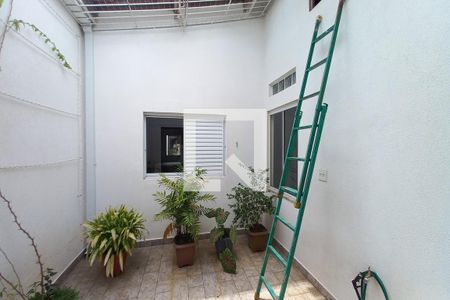 Área de Luz  de casa à venda com 3 quartos, 160m² em Jardim Campos Elíseos, Campinas