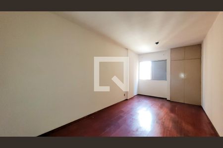 Sala / Quarto de kitnet/studio para alugar com 1 quarto, 50m² em Centro, Campinas