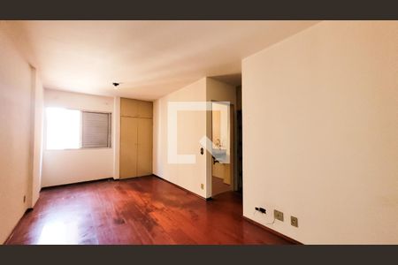 Sala / Quarto de kitnet/studio para alugar com 1 quarto, 50m² em Centro, Campinas