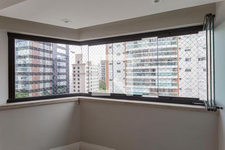 Sala de apartamento à venda com 3 quartos, 94m² em Vila Olímpia, São Paulo