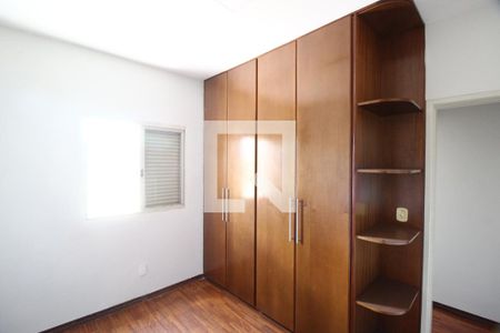 Quarto 2 de apartamento para alugar com 3 quartos, 95m² em Tabajaras, Uberlândia