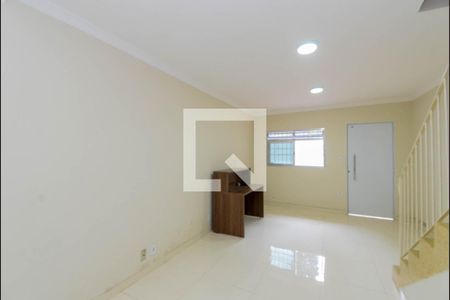 Sala de casa para alugar com 2 quartos, 134m² em Vila Capitao Rabelo, Guarulhos