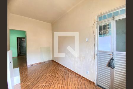 Sala de casa para alugar com 3 quartos, 80m² em Caixa D´água, Salvador