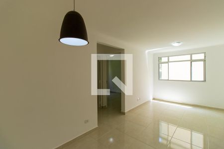 Sala de apartamento para alugar com 2 quartos, 53m² em Lajeado, Cotia