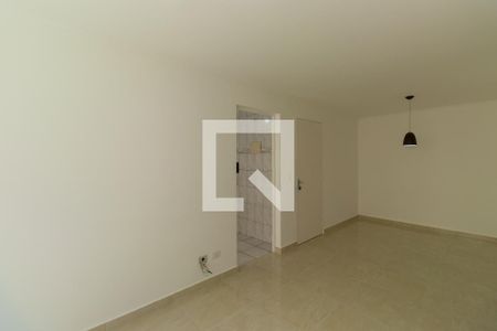 Sala de apartamento para alugar com 2 quartos, 53m² em Lajeado, Cotia