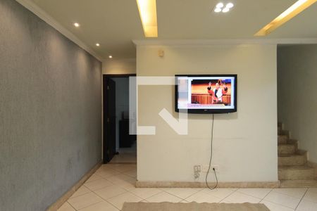 Sala de casa à venda com 3 quartos, 190m² em Serrano, Belo Horizonte