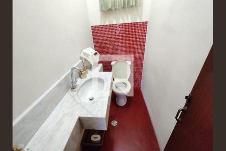 Lavabo de casa para alugar com 1 quarto, 550m² em Vila Romanopolis, Ferraz de Vasconcelos