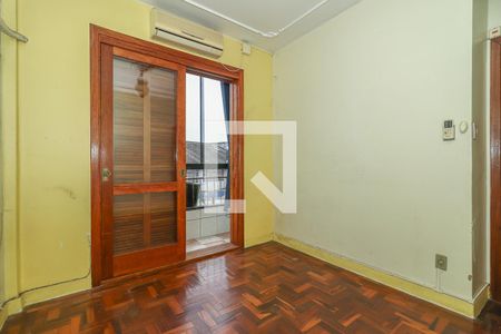 Quarto 2 de apartamento para alugar com 2 quartos, 70m² em Floresta, Porto Alegre