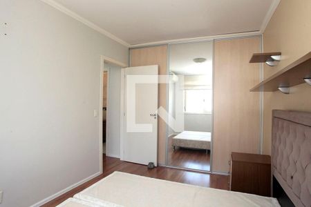 Quarto 1 de apartamento para alugar com 2 quartos, 68m² em Santana, Porto Alegre