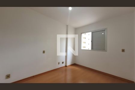 Suite de apartamento à venda com 4 quartos, 119m² em Centro, Campinas