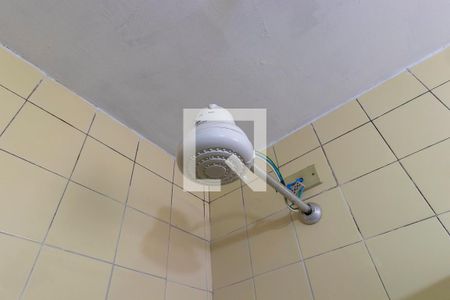 Banheiro de kitnet/studio para alugar com 1 quarto, 38m² em Centro, Campinas