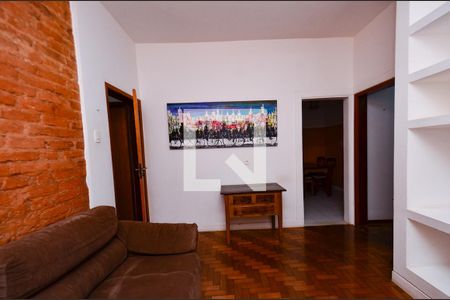 Sala de apartamento para alugar com 2 quartos, 85m² em Savassi, Belo Horizonte