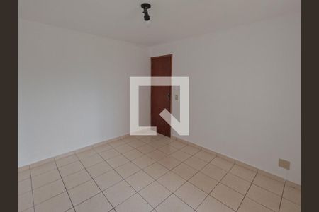 Quarto 2 de apartamento para alugar com 2 quartos, 48m² em Vila Pereira Cerca, São Paulo