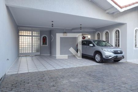 Casa à venda com 450m², 5 quartos e 5 vagas Casa à venda com 450m², 5 quartos e 5 vagasGaragem