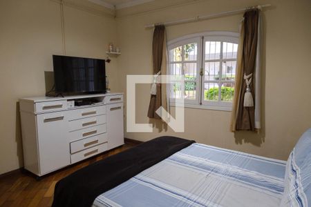 Casa à venda com 450m², 5 quartos e 5 vagas Casa à venda com 450m², 5 quartos e 5 vagasQuarto 5