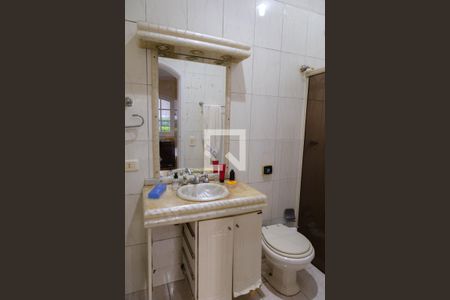 Casa à venda com 450m², 5 quartos e 5 vagas Casa à venda com 450m², 5 quartos e 5 vagasBanheiro 2