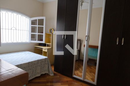 Casa à venda com 450m², 5 quartos e 5 vagas Casa à venda com 450m², 5 quartos e 5 vagasQuarto 3