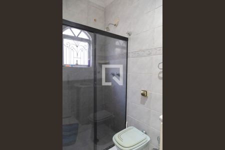 Casa à venda com 450m², 5 quartos e 5 vagas Casa à venda com 450m², 5 quartos e 5 vagasBanheiro 3