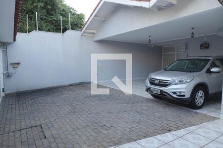 Casa à venda com 450m², 5 quartos e 5 vagas Casa à venda com 450m², 5 quartos e 5 vagasGaragem