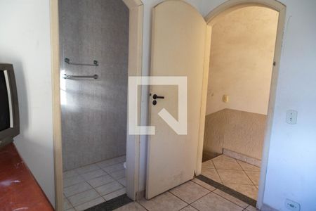 Casa à venda com 450m², 5 quartos e 5 vagas Casa à venda com 450m², 5 quartos e 5 vagasQuarto 1