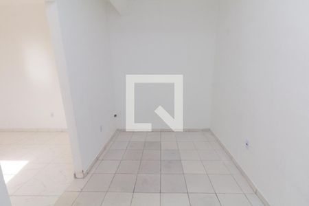 Sala/Quarto de casa para alugar com 1 quarto, 25m² em Jardim Matarazzo, São Paulo