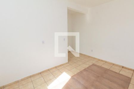 Sala/Quarto de casa para alugar com 1 quarto, 27m² em Jardim Matarazzo, São Paulo