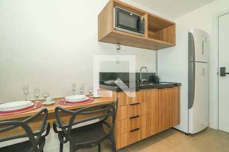 Sala / Quarto / Cozinha de kitnet/studio para alugar com 0 quarto, 26m² em Rio Branco, Porto Alegre