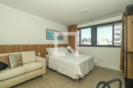 Sala / Quarto / Cozinha de kitnet/studio para alugar com 0 quarto, 26m² em Rio Branco, Porto Alegre