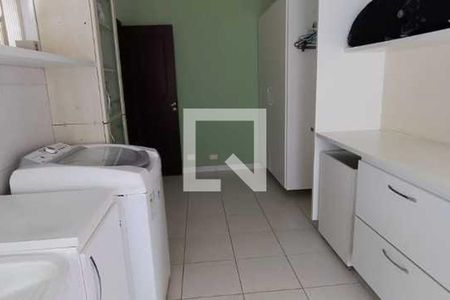 Casa de condomínio à venda com 527m², 4 quartos e 3 vagas