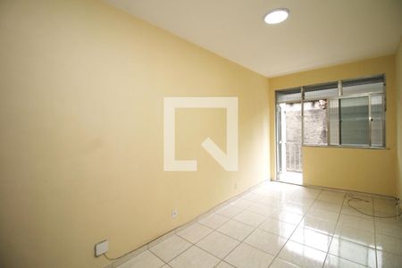 Sala de apartamento à venda com 2 quartos, 60m² em Cordovil, Rio de Janeiro