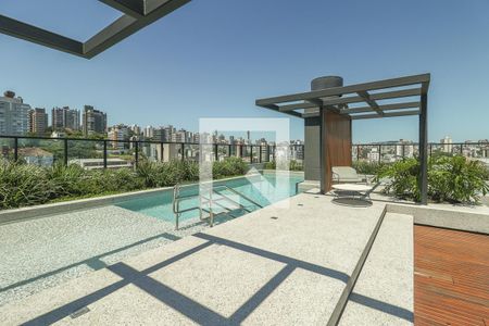 Área comum - Piscina de kitnet/studio para alugar com 0 quarto, 26m² em Rio Branco, Porto Alegre