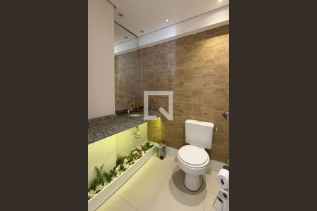 Lavabo de apartamento para alugar com 3 quartos, 85m² em Jardim Tupanci, Barueri