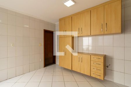 Casa à venda com 140m², 2 quartos e 4 vagas Casa à venda com 140m², 2 quartos e 4 vagasCozinha