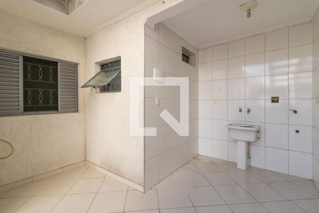 Casa à venda com 140m², 2 quartos e 4 vagas Casa à venda com 140m², 2 quartos e 4 vagasArea de Serviço
