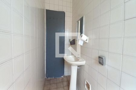 Casa à venda com 300m², 5 quartos e 3 vagas Casa à venda com 300m², 5 quartos e 3 vagasEdícula Banheiro