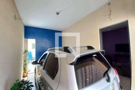 Casa à venda com 300m², 5 quartos e 3 vagas Casa à venda com 300m², 5 quartos e 3 vagasGaragem