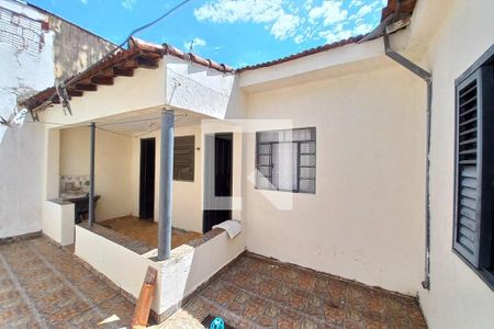 Casa à venda com 300m², 5 quartos e 3 vagas Casa à venda com 300m², 5 quartos e 3 vagasEdícula
