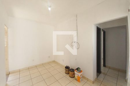 Casa à venda com 300m², 5 quartos e 3 vagas Casa à venda com 300m², 5 quartos e 3 vagasEdícula Sala