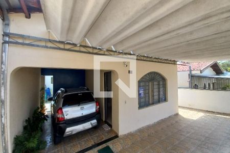 Casa à venda com 300m², 5 quartos e 3 vagas Casa à venda com 300m², 5 quartos e 3 vagasFachada do Prédio