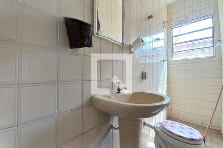 Casa à venda com 300m², 5 quartos e 3 vagas Casa à venda com 300m², 5 quartos e 3 vagasEdícula Banheiro