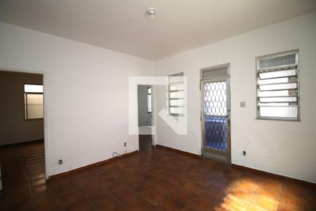 Sala de casa para alugar com 2 quartos, 256m² em Irajá, Rio de Janeiro