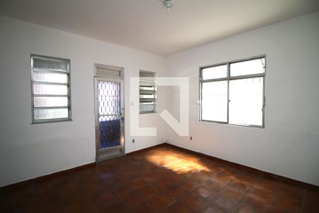 Sala de casa para alugar com 2 quartos, 256m² em Irajá, Rio de Janeiro