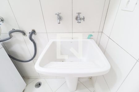 Casa de condomínio à venda com 529m², 4 quartos e 6 vagas Casa de condomínio à venda com 529m², 4 quartos e 6 vagasÁrea de serviço